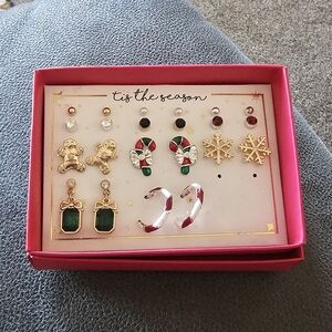 Festive Holiday Earring Set - Gold and Green